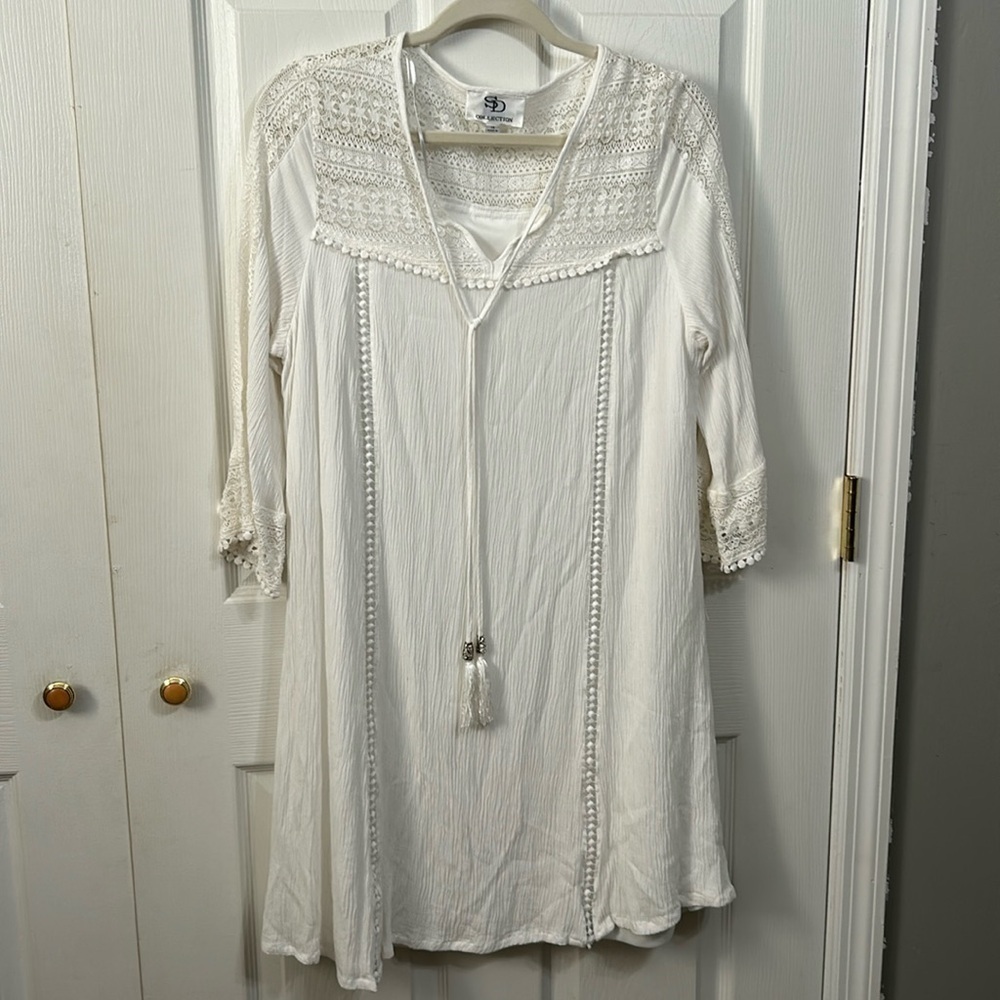 SD collection dress. Size 14. White.